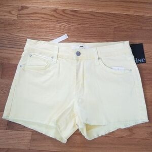 NWT! ELSE Light Yellow Size 27 Raw Hem Shorts